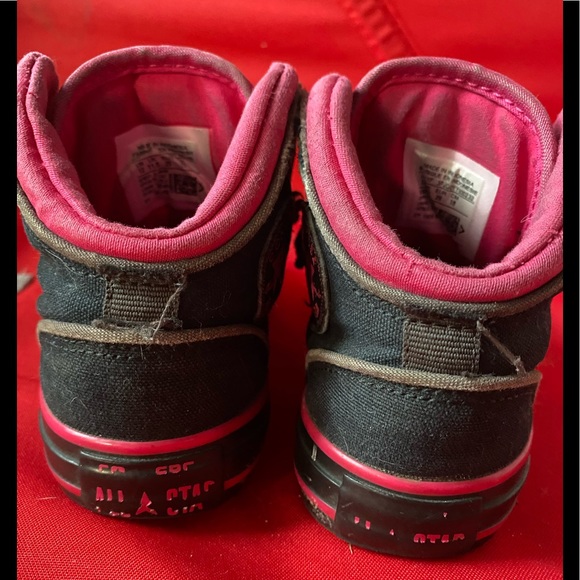 Converse slip on high tops little girls Sz 12 - Picture 3 of 5